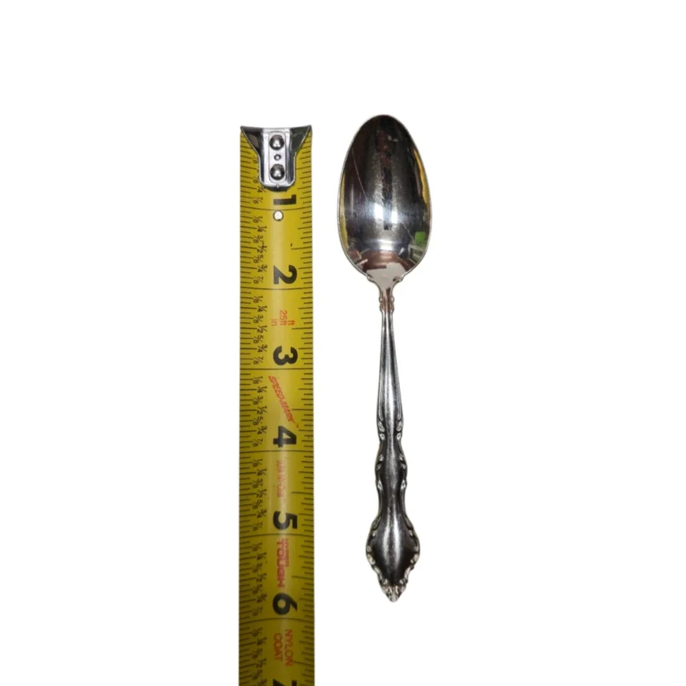 Lot of 18 International Deepsilver Inland Tea Spoon Vintage